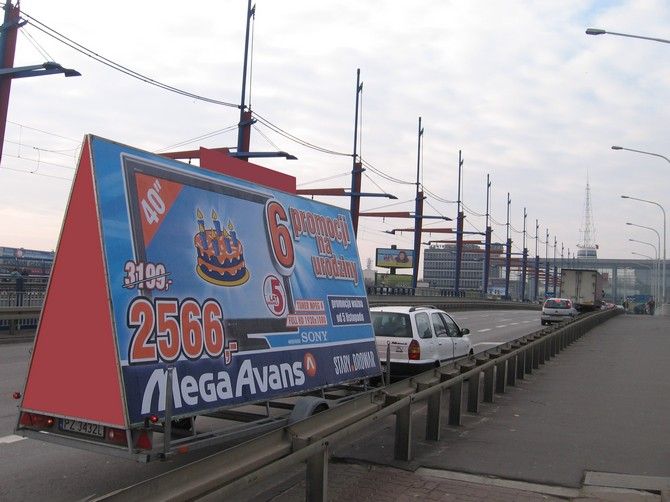 Mobilna reklama sieci Mega Avans